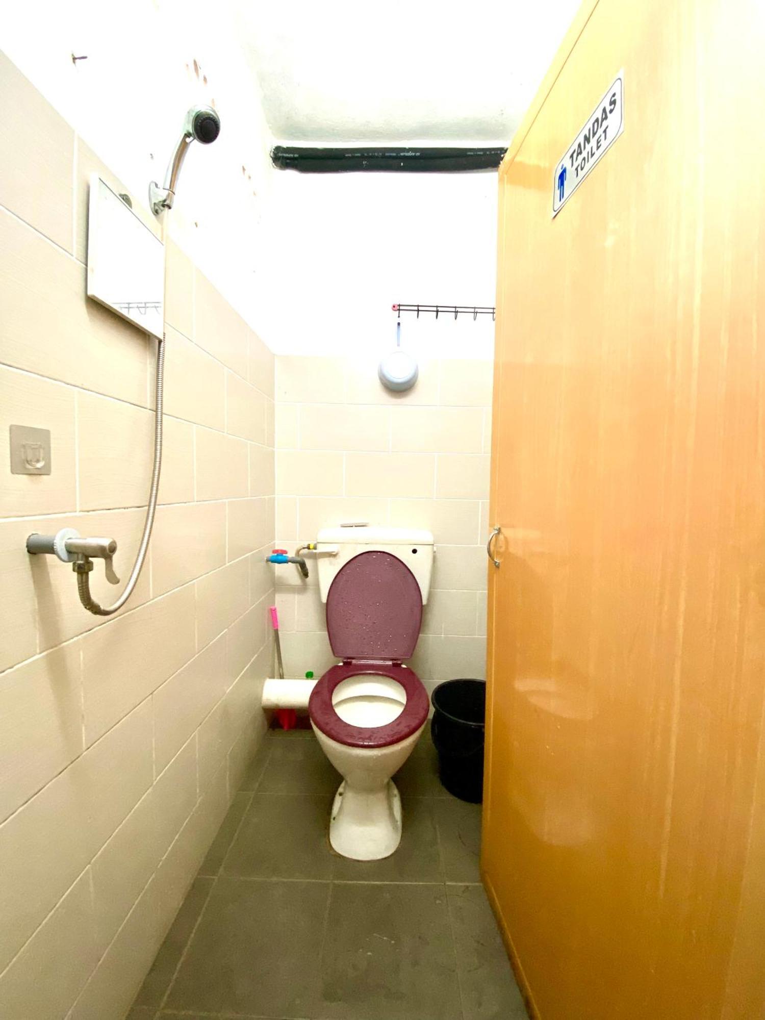 Umi Homestay Batu Buruk Kuala Terengganu Bagian luar foto